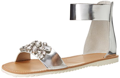 Jeweled Sandals – Are They In Vogue?